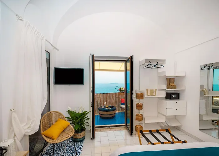 Luxurious Private In With Stunning Sea Views * Позитано